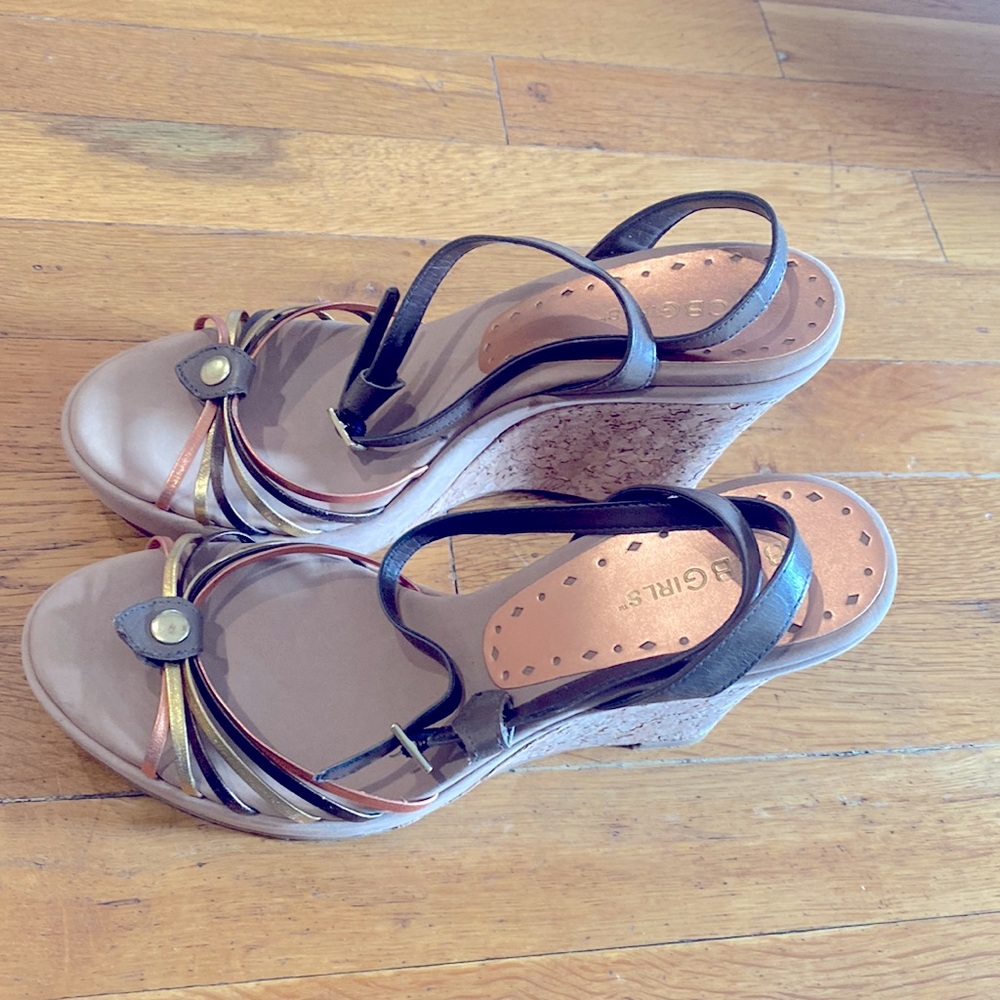 BCBG metallic strappy wooden platform sandals